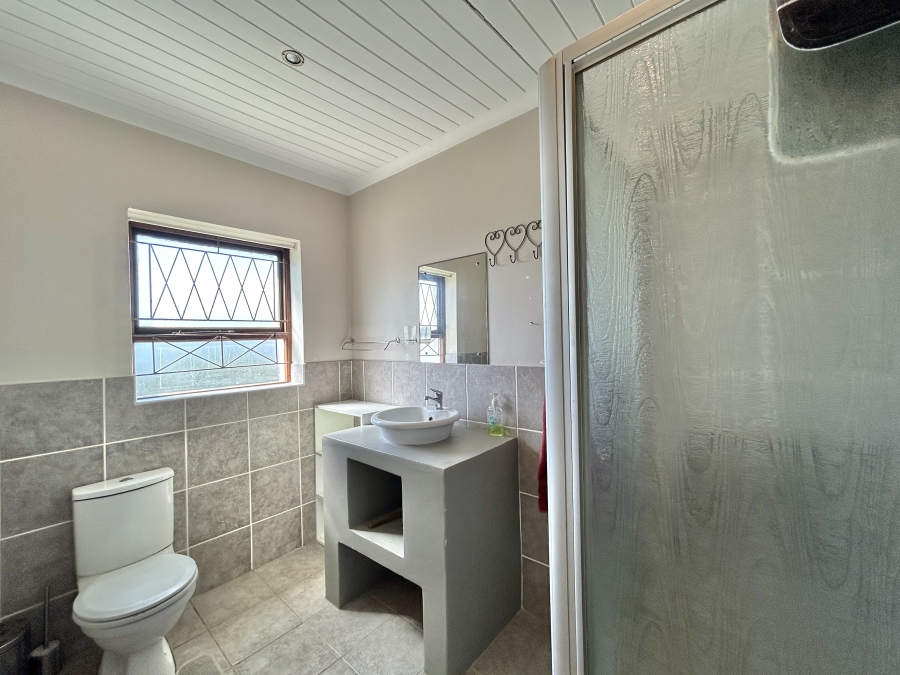 4 Bedroom Property for Sale in Wavecrest Eastern Cape